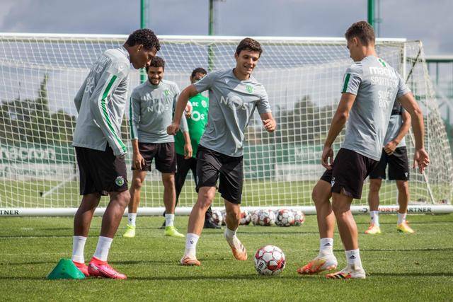 世界杯-南苏丹大胜安哥拉锁第一 利好中国男篮