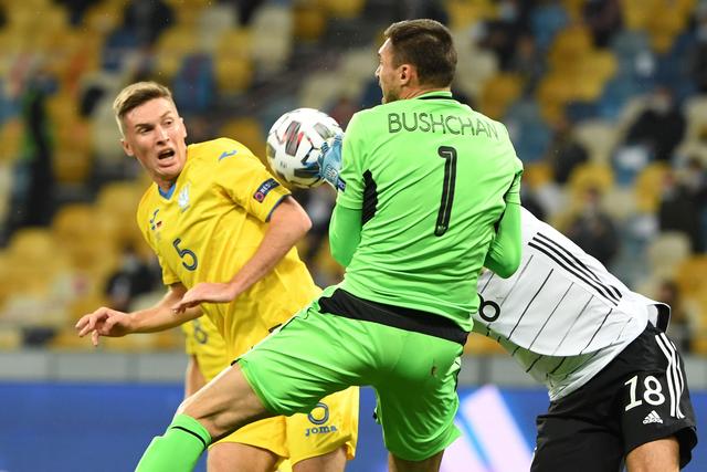 曼城欧冠出局再战英超领头羊 数据挺红军双杀